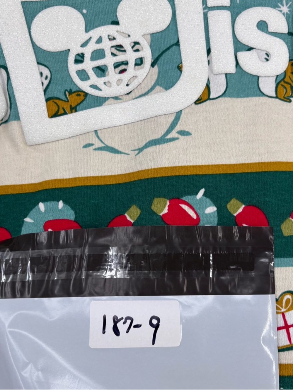 Disney 2022 Mickey Mouse Christmas Spirit Jersey Holiday Festive Women’s XL - Picture 11 of 11